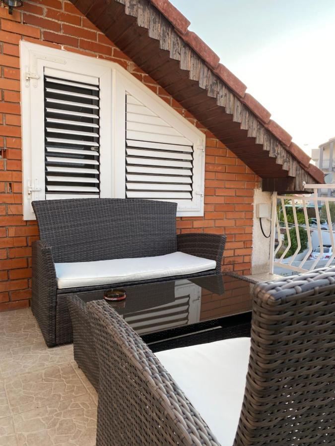 D.O.O. Yury Apartment Trogir Exteriör bild