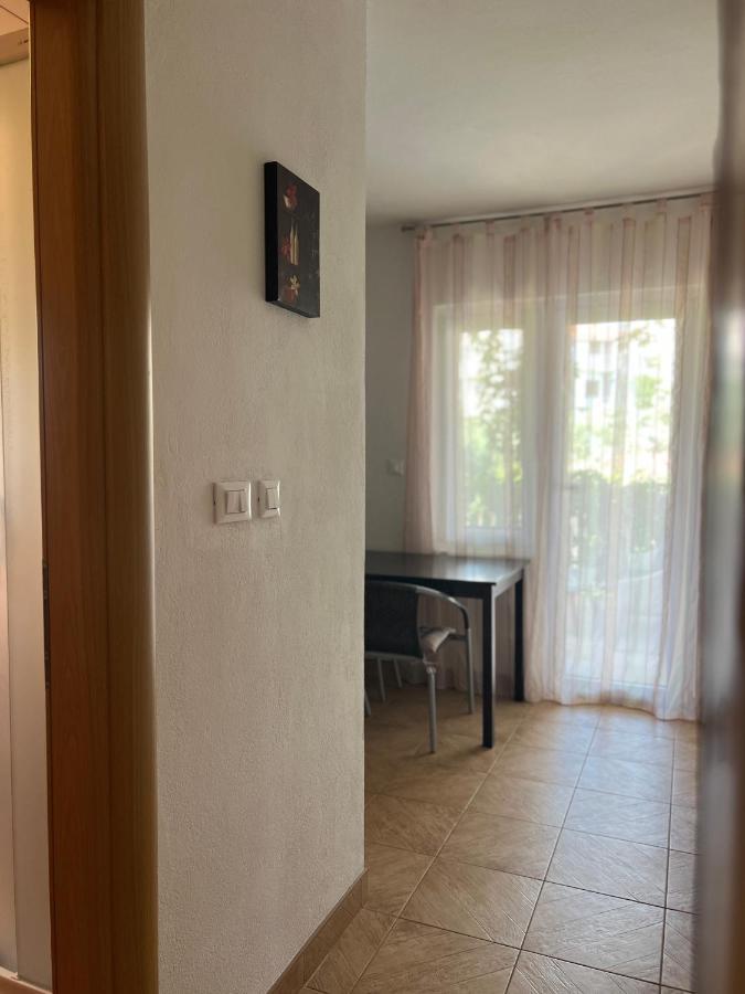 D.O.O. Yury Apartment Trogir Exteriör bild