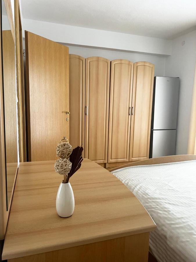 D.O.O. Yury Apartment Trogir Exteriör bild