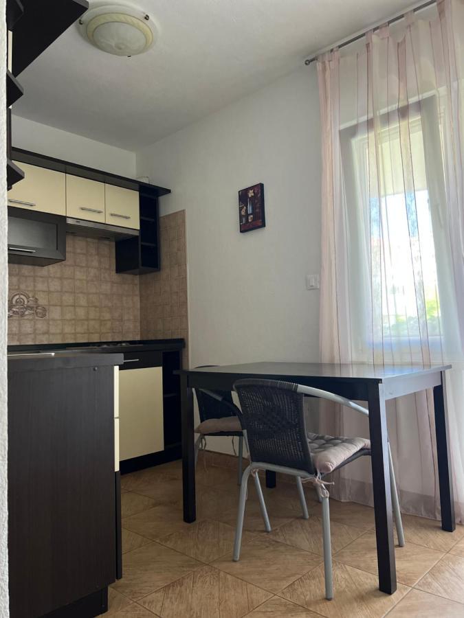 D.O.O. Yury Apartment Trogir Exteriör bild