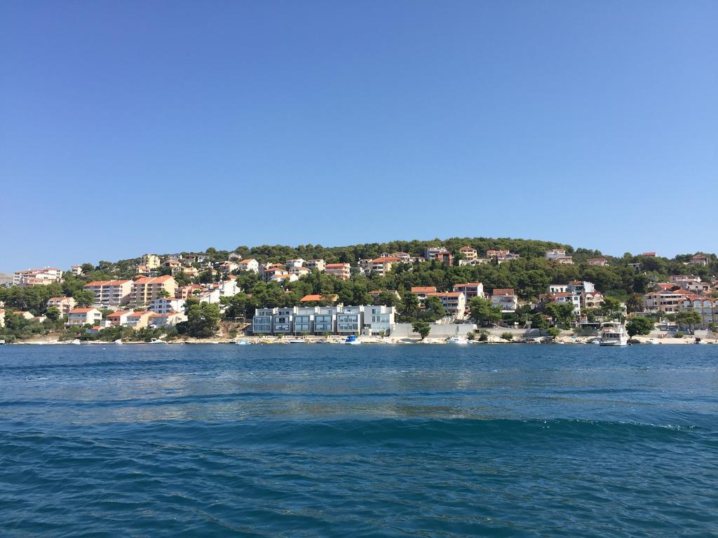 D.O.O. Yury Apartment Trogir Exteriör bild